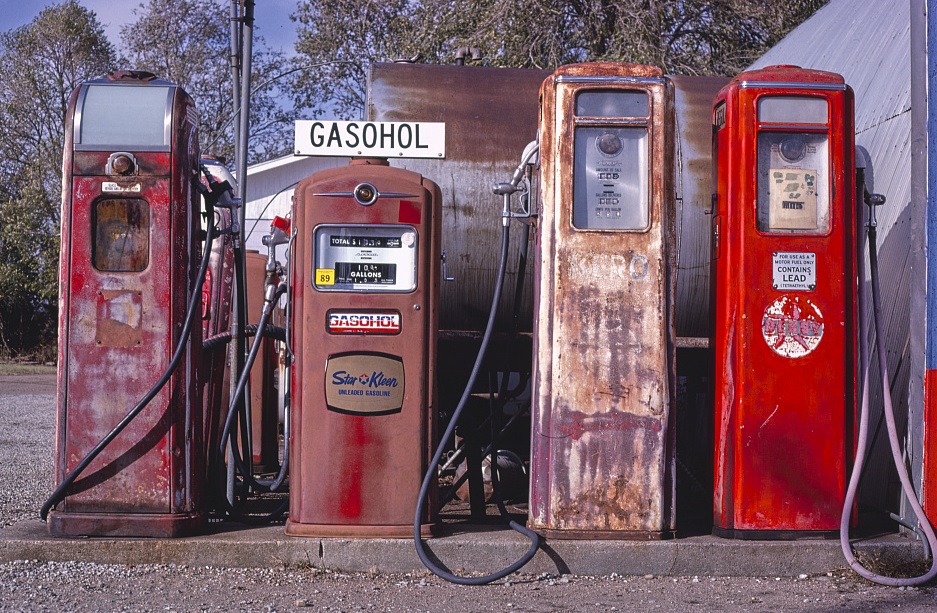 Four gas pumps in Yoder KS - 1979